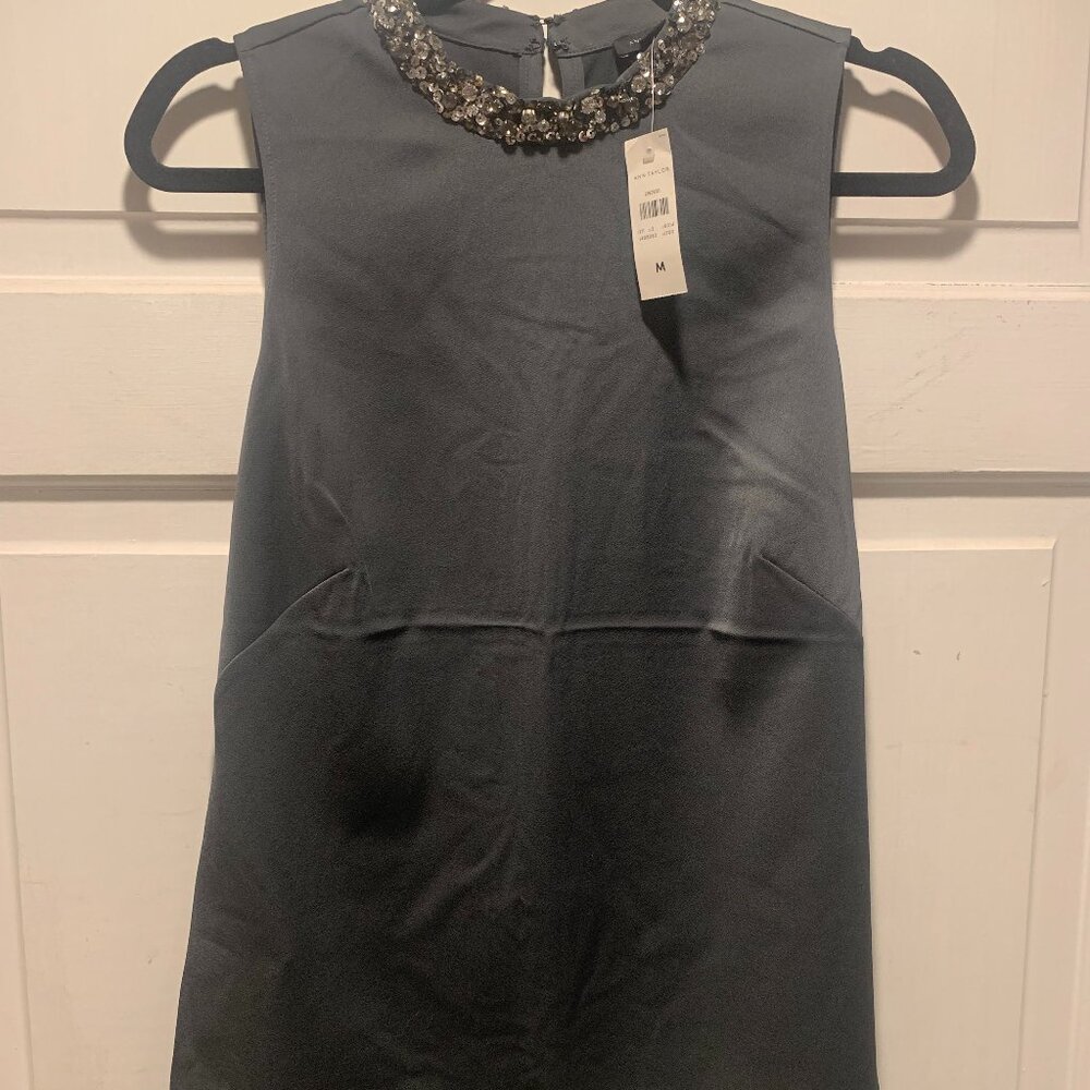 Ann Taylor~ NWT!!~ Jeweled Neckline Top